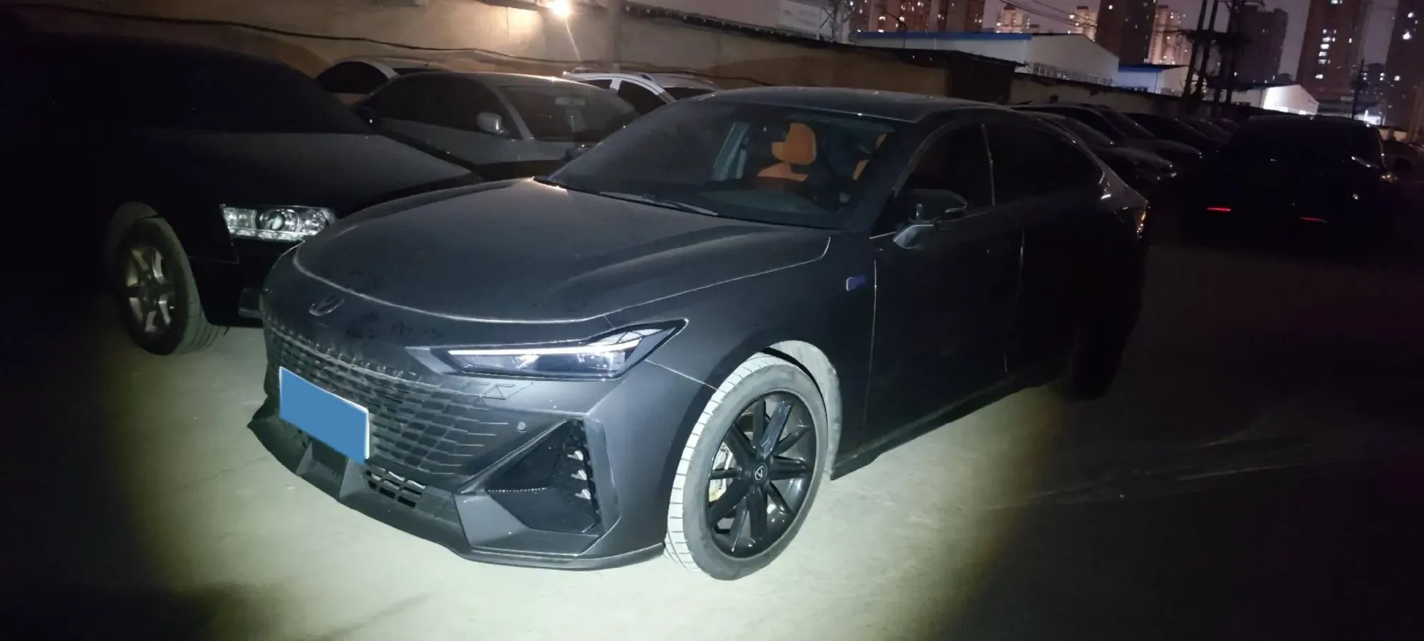 2023 ChangAn UNI-V iDD 1.5T 170HP L4 6TCT PHEV 18.4KWH,autocango,china used car exporter,china ev exporter,chinese used car exporter,chinese used ev exporter