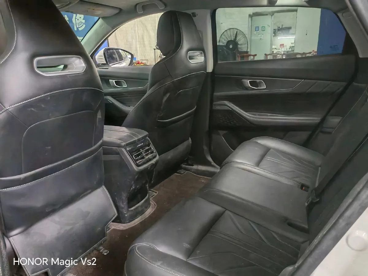 2023 ChangAn UNI-K 2.0T 233HP L4 8AT,autocango,china used car exporter,china ev exporter,chinese used car exporter,chinese used ev exporter