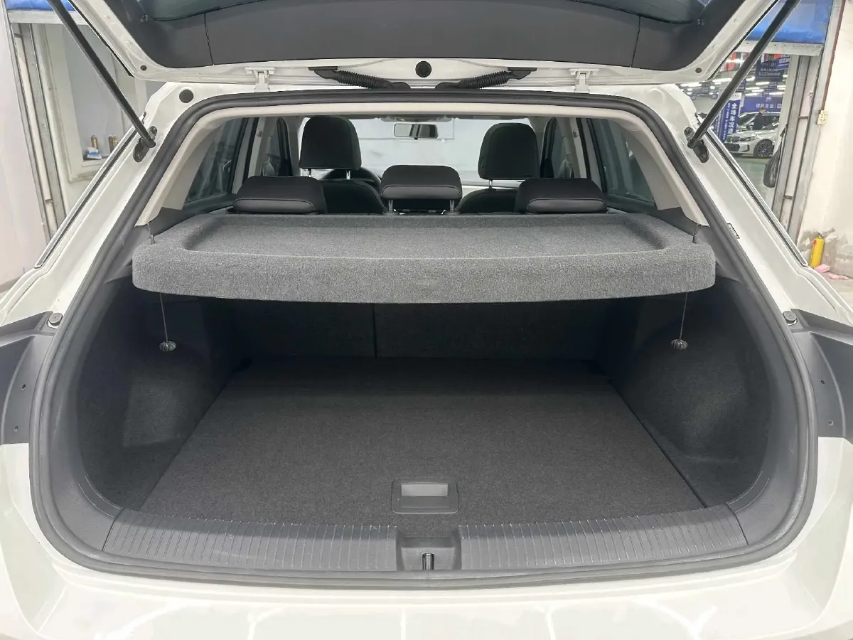 2023 Volkswagen T-Roc 1.4T 150HP L4 7DCT,autocango,china used car exporter,china ev exporter,chinese used car exporter,chinese used ev exporter