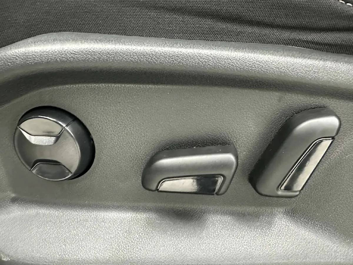 2023 Volkswagen T-Roc 1.4T 150HP L4 7DCT,autocango,china used car exporter,china ev exporter,chinese used car exporter,chinese used ev exporter