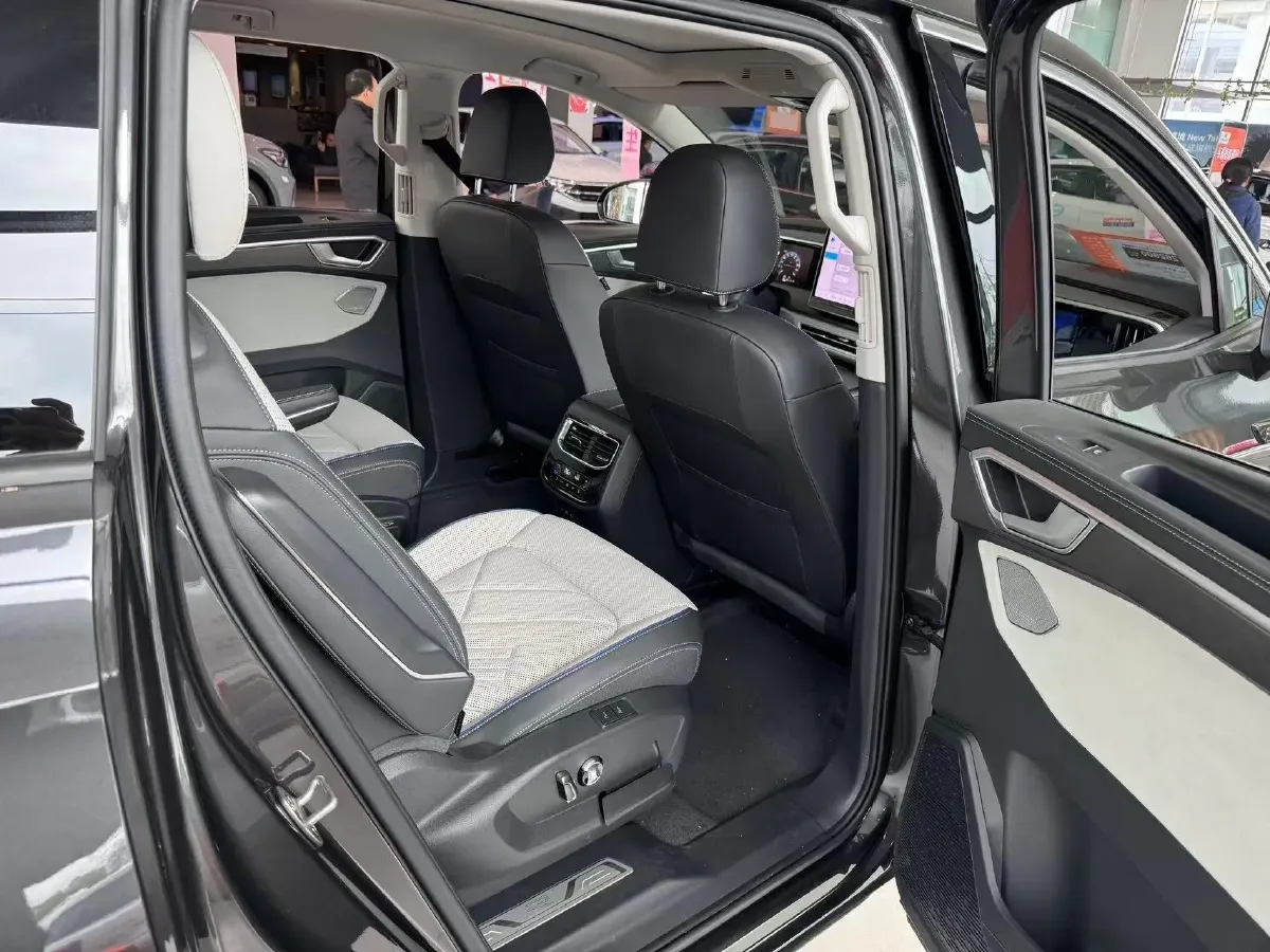 2026 Volkswagen Talagon 2.0T 272HP L4 7DCT,autocango,china used car exporter,china ev exporter,chinese used car exporter,chinese used ev exporter