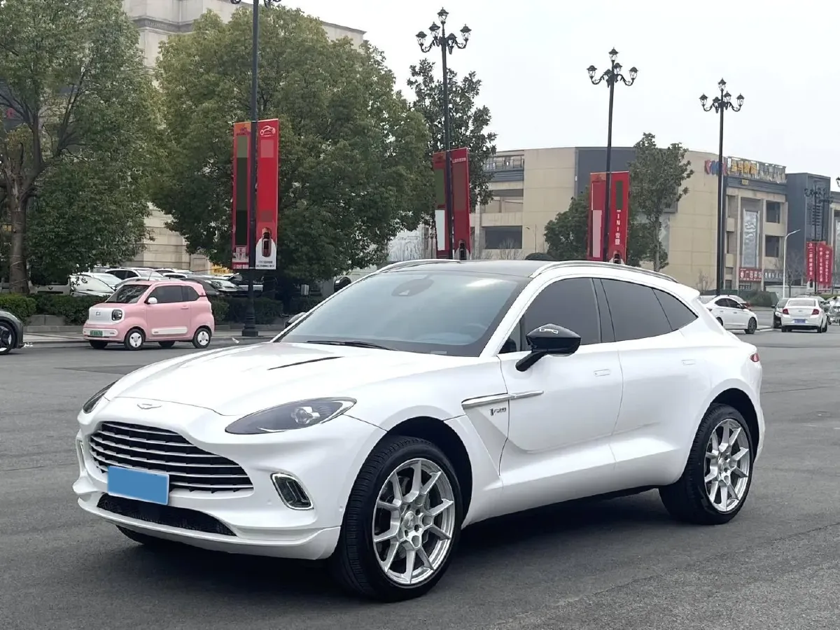 2020 Aston Martin DBX 4.0T 550HP V8 9AT,autocango,china used car exporter,china ev exporter,chinese used car exporter,chinese used ev exporter