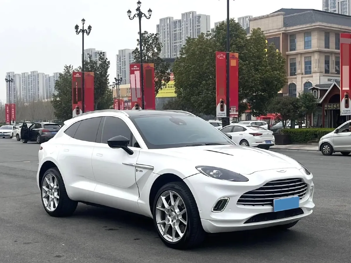 2020 Aston Martin DBX 4.0T 550HP V8 9AT,autocango,china used car exporter,china ev exporter,chinese used car exporter,chinese used ev exporter