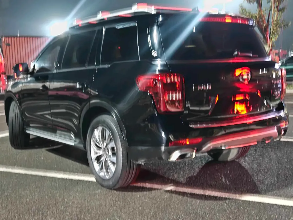 2017 GAC Trumpchi GS8 2.0T 201HP L4 6AT,autocango,china used car exporter,china ev exporter,chinese used car exporter,chinese used ev exporter