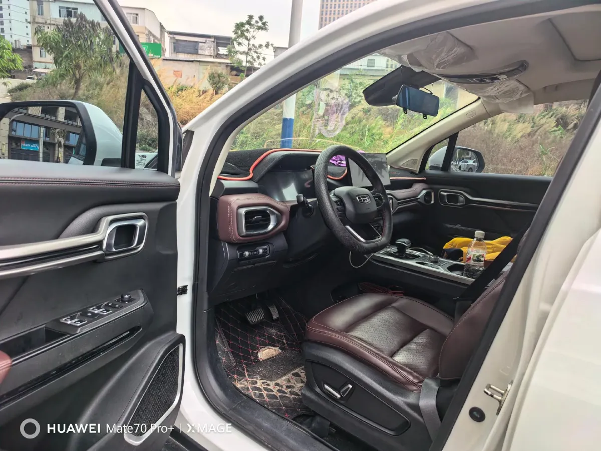 2022 Geely Okavango 1.8T 184HP L4 7DCT,autocango,china used car exporter,china ev exporter,chinese used car exporter,chinese used ev exporter