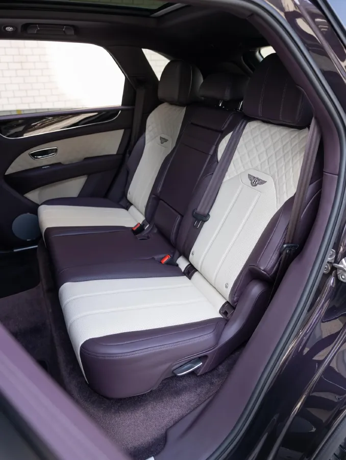 2021 Bentley Bentayga 4.0T 550HP V8 8AT,autocango,china used car exporter,china ev exporter,chinese used car exporter,chinese used ev exporter