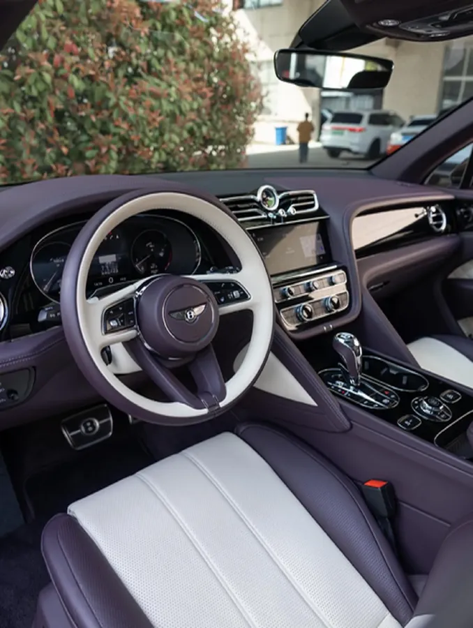 2021 Bentley Bentayga 4.0T 550HP V8 8AT,autocango,china used car exporter,china ev exporter,chinese used car exporter,chinese used ev exporter