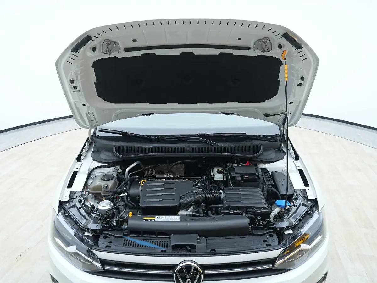 2023 Volkswagen Polo 1.5L 110HP L4 6AT,autocango,china used car exporter,china ev exporter,chinese used car exporter,chinese used ev exporter
