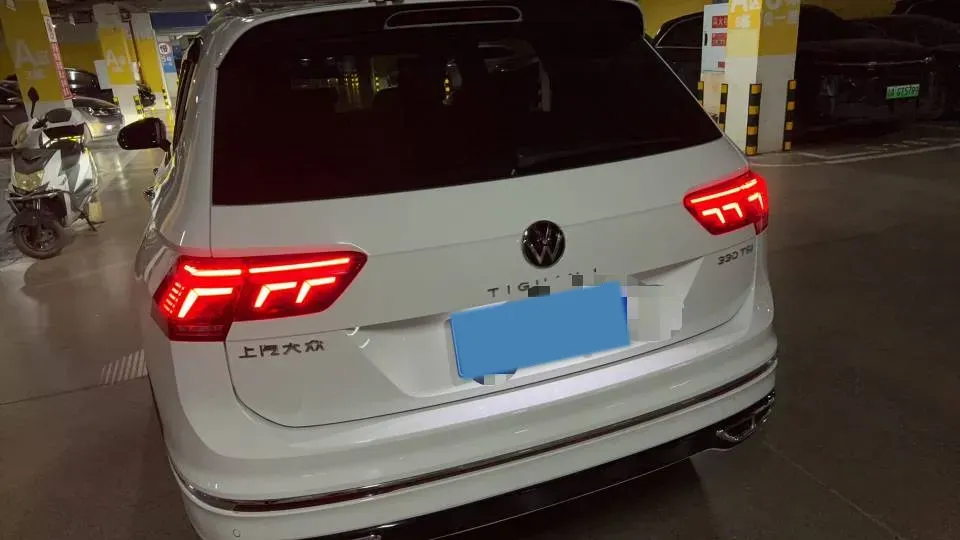 2024 Volkswagen Tiguan L 2.0T 186HP L4 7DCT,autocango,china used car exporter,china ev exporter,chinese used car exporter,chinese used ev exporter