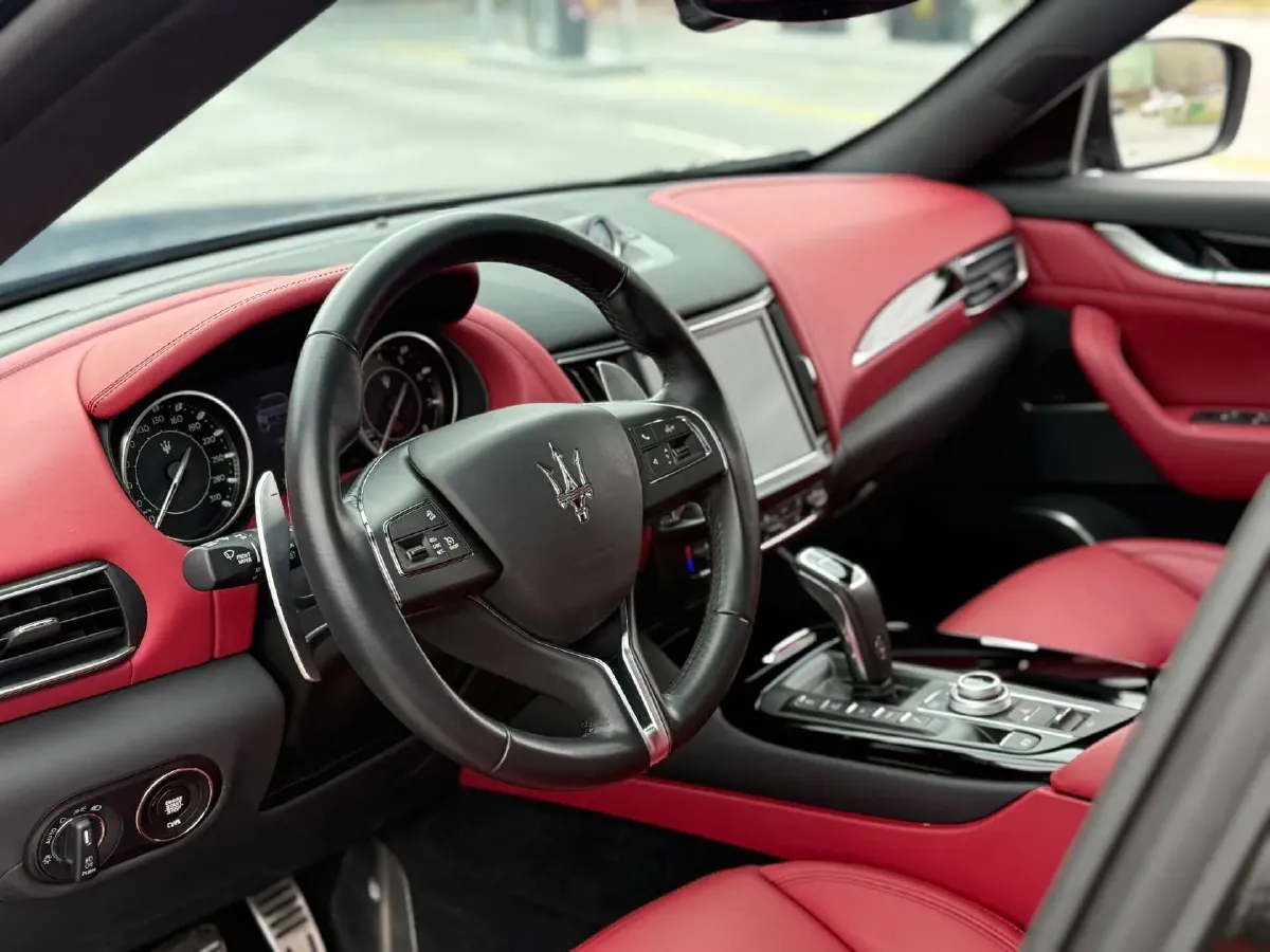 2021 Audi A8 3.0T 340HP V6 8AT,autocango,china used car exporter,china ev exporter,chinese used car exporter,chinese used ev exporter