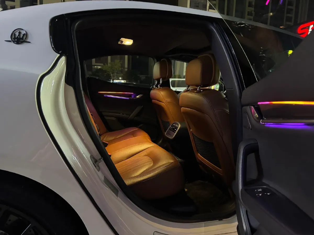 2018 Maserati Ghibli 3.0T 350HP V6 8AT,autocango,china used car exporter,china ev exporter,chinese used car exporter,chinese used ev exporter