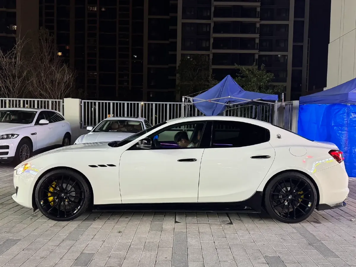 2018 Maserati Ghibli 3.0T 350HP V6 8AT,autocango,china used car exporter,china ev exporter,chinese used car exporter,chinese used ev exporter