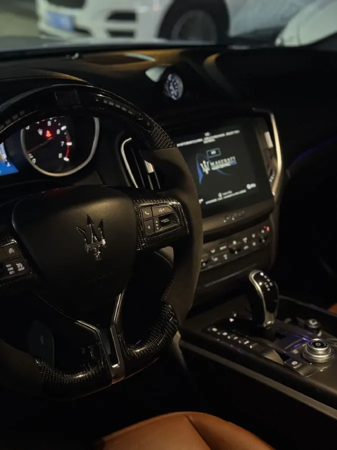 2018 Maserati Ghibli 3.0T 350HP V6 8AT,autocango,china used car exporter,china ev exporter,chinese used car exporter,chinese used ev exporter