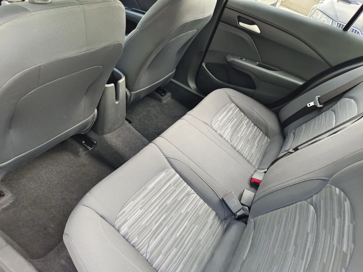 2019 Chevrolet Cavalier 1.5L 113HP L4 6AT,autocango,china used car exporter,china ev exporter,chinese used car exporter,chinese used ev exporter