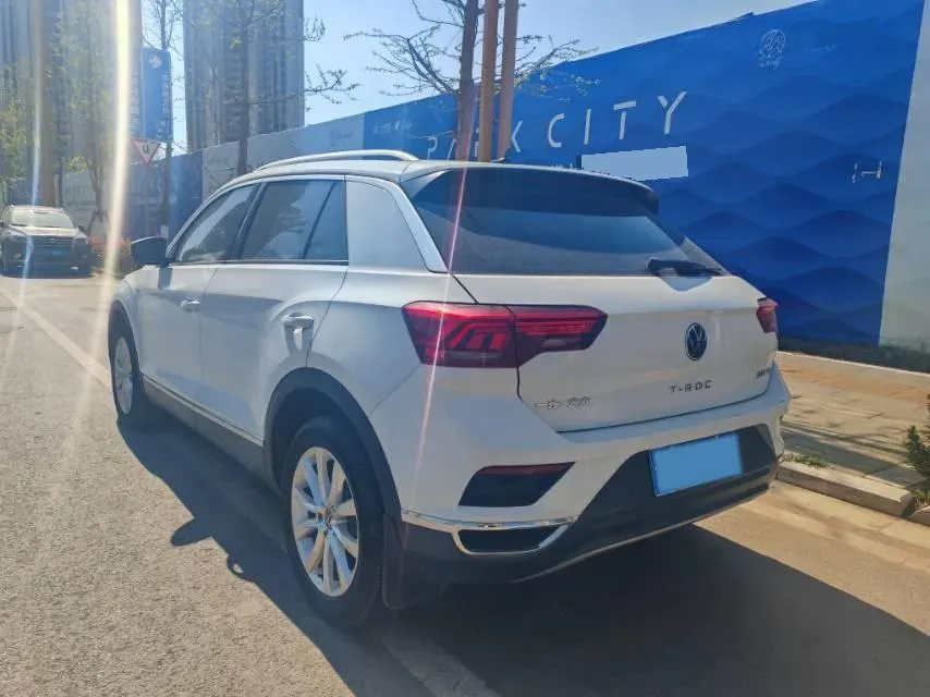 2022 Volkswagen T-Roc 1.4T 150HP L4 7DCT,autocango,china used car exporter,china ev exporter,chinese used car exporter,chinese used ev exporter