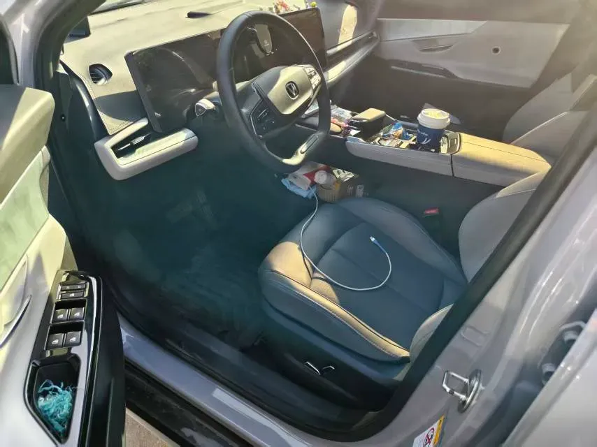 2023 ChangAn UNI-T 1.5T 188HP L4 7DCT,autocango,china used car exporter,china ev exporter,chinese used car exporter,chinese used ev exporter