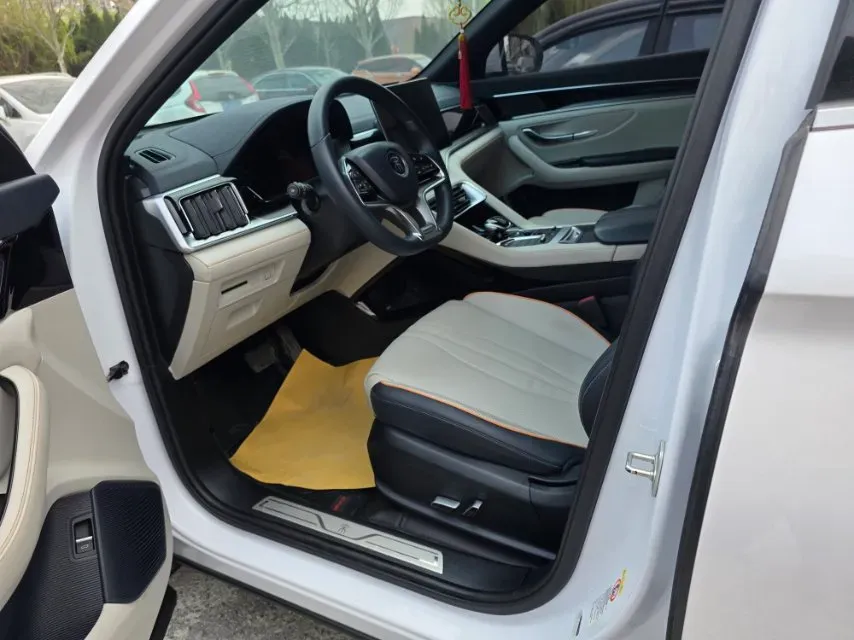 2022 Geely JiaJi 1.5T 177HP L3 7DCT PHEV 15.5KWH,autocango,china used car exporter,china ev exporter,chinese used car exporter,chinese used ev exporter
