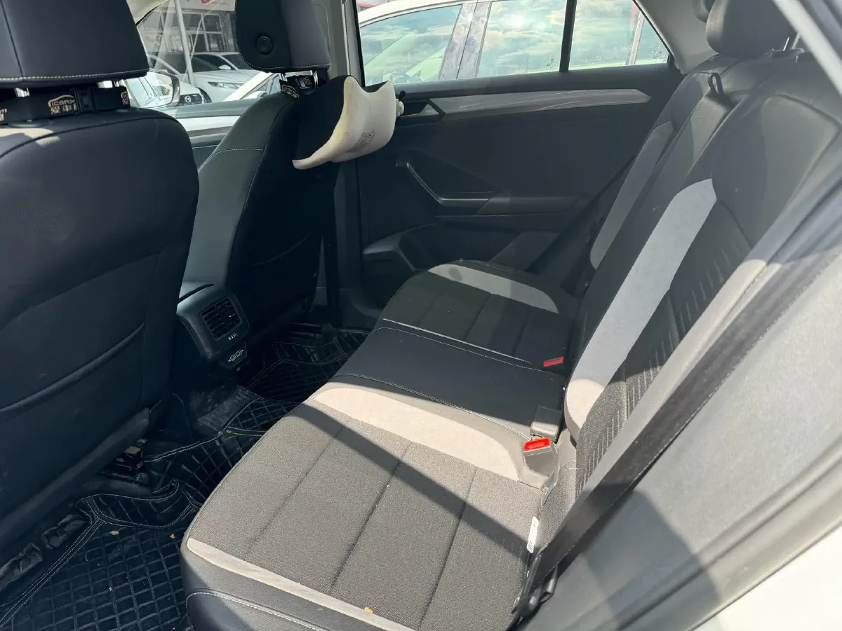 2019 Volkswagen T-Roc 1.4T 150HP L4 7DCT,autocango,china used car exporter,china ev exporter,chinese used car exporter,chinese used ev exporter