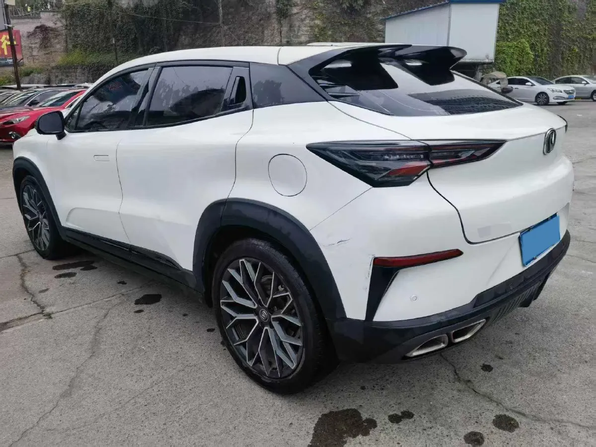 2022 ChangAn UNI-T 1.5T 188HP L4 7DCT,autocango,china used car exporter,china ev exporter,chinese used car exporter,chinese used ev exporter