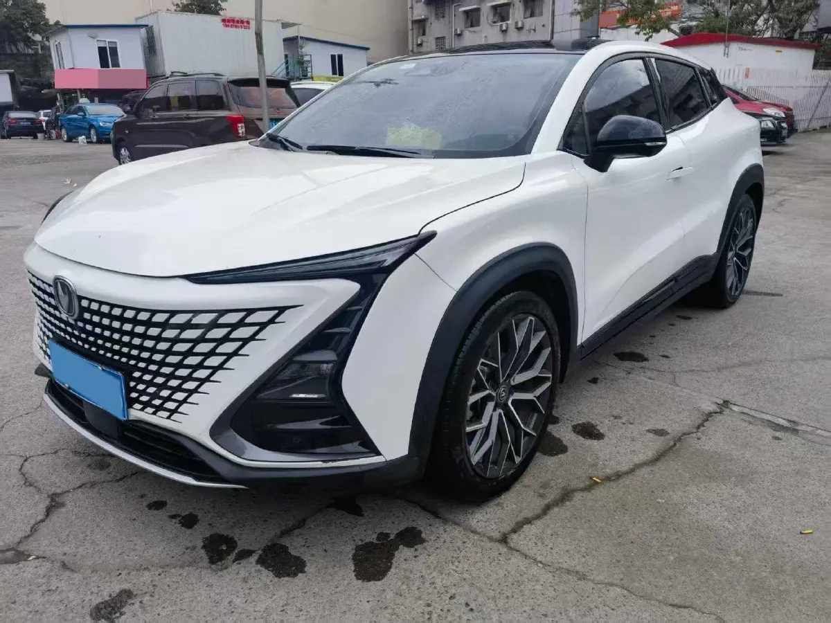 2022 ChangAn UNI-T 1.5T 188HP L4 7DCT,autocango,china used car exporter,china ev exporter,chinese used car exporter,chinese used ev exporter