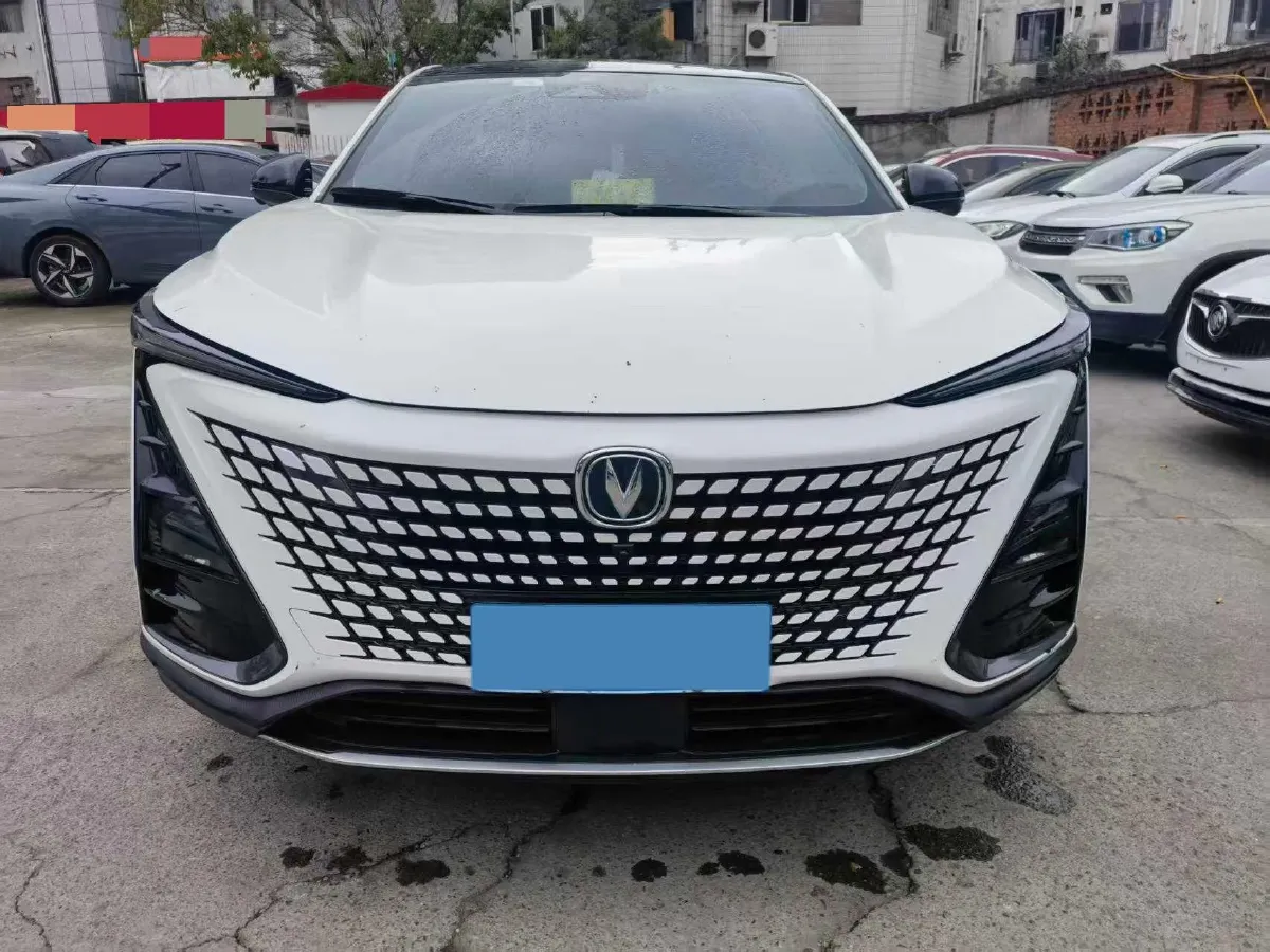 2022 ChangAn UNI-T 1.5T 188HP L4 7DCT,autocango,china used car exporter,china ev exporter,chinese used car exporter,chinese used ev exporter