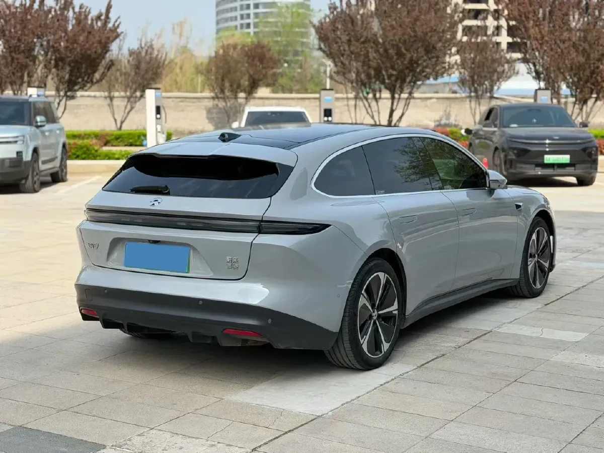 2024 NIO ET5 BEV 75KWH,autocango,china used car exporter,china ev exporter,chinese used car exporter,chinese used ev exporter