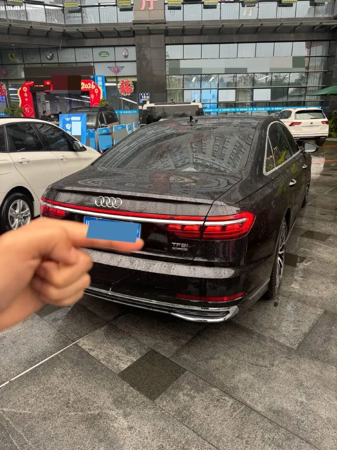 2023 Audi A8 2.0T 265HP L4 8AT,autocango,china used car exporter,china ev exporter,chinese used car exporter,chinese used ev exporter