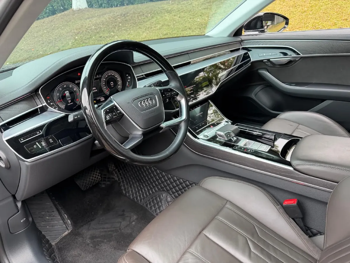 2023 Audi A8 2.0T 265HP L4 8AT,autocango,china used car exporter,china ev exporter,chinese used car exporter,chinese used ev exporter