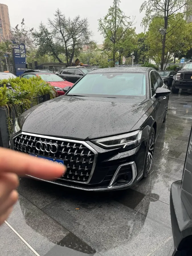 2023 Audi A8 2.0T 265HP L4 8AT,autocango,china used car exporter,china ev exporter,chinese used car exporter,chinese used ev exporter