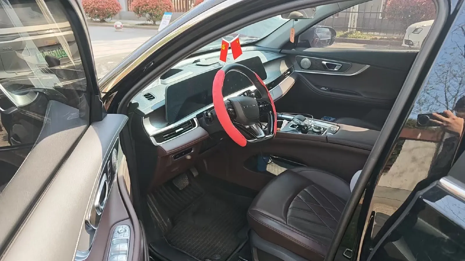 2024 Chery Tiggo 8 PRO 2.0T 254HP L4 7DCT,autocango,china used car exporter,china ev exporter,chinese used car exporter,chinese used ev exporter