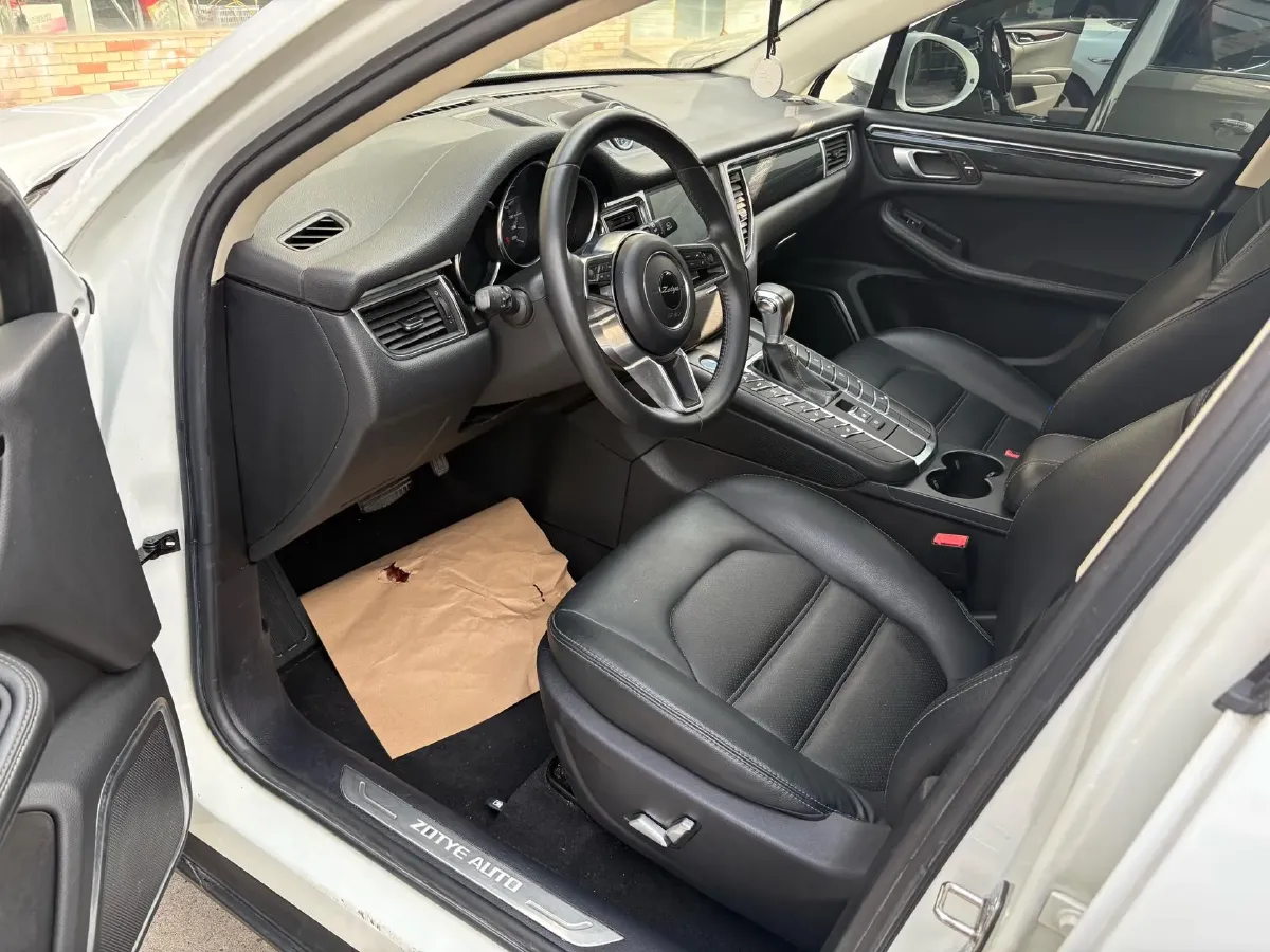 2017 Zotye SR9 2.0T 190HP L4 6DCT,autocango,china used car exporter,china ev exporter,chinese used car exporter,chinese used ev exporter