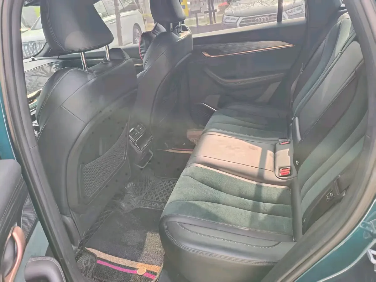 2021 Geely Monjaro 2.0T 218HP L4 7DCT,autocango,china used car exporter,china ev exporter,chinese used car exporter,chinese used ev exporter