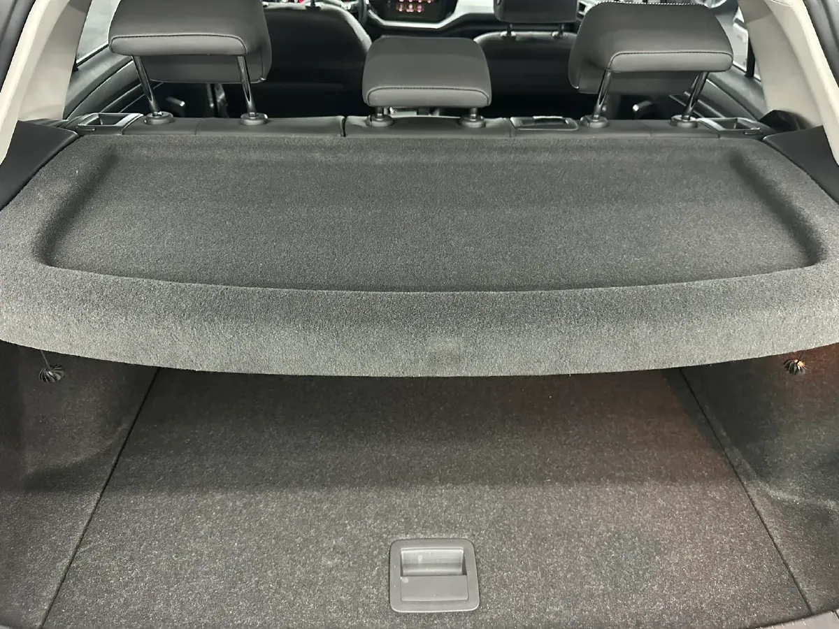 2022 Volkswagen T-Roc 1.4T 150HP L4 7DCT,autocango,china used car exporter,china ev exporter,chinese used car exporter,chinese used ev exporter