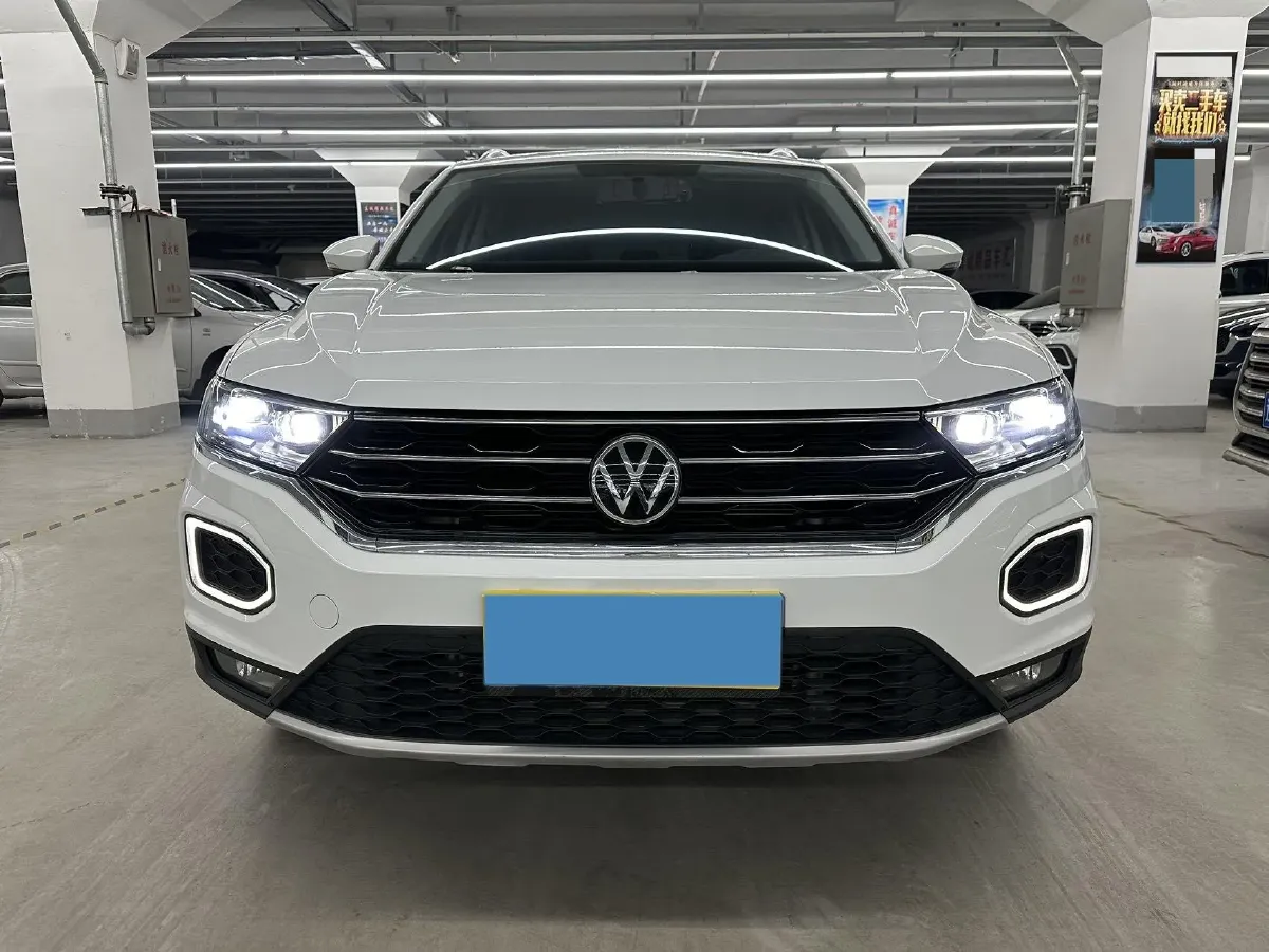 2022 Volkswagen T-Roc 1.4T 150HP L4 7DCT,autocango,china used car exporter,china ev exporter,chinese used car exporter,chinese used ev exporter