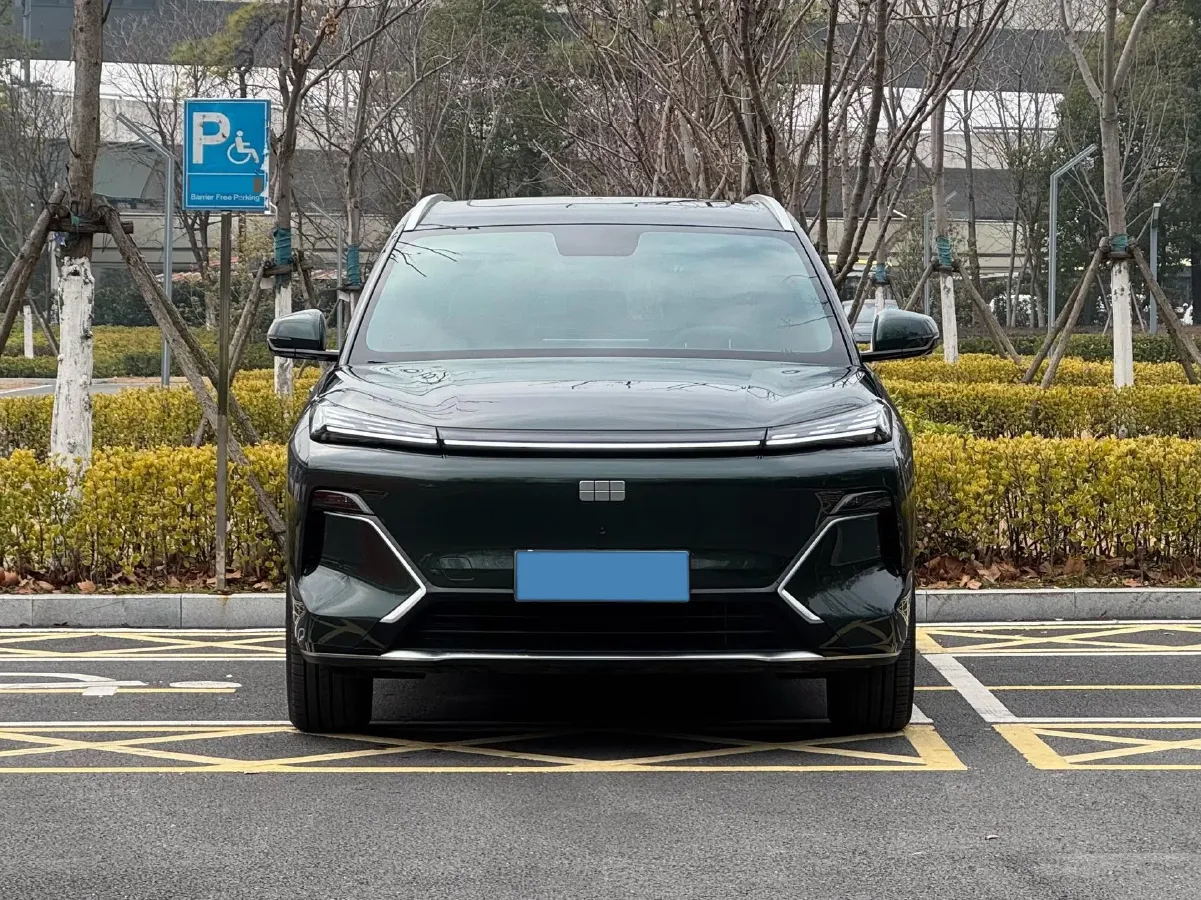 2025 LanDian E5 PLUS 1.5L 95HP L4 E-CVT PHEV 25KWH,autocango,china used car exporter,china ev exporter,chinese used car exporter,chinese used ev exporter