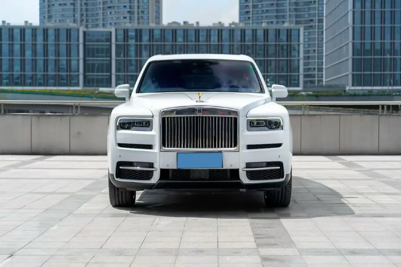 2018 Rolls-Royce Cullinan 6.7T 571HP V12 8AT,autocango,china used car exporter,china ev exporter,chinese used car exporter,chinese used ev exporter