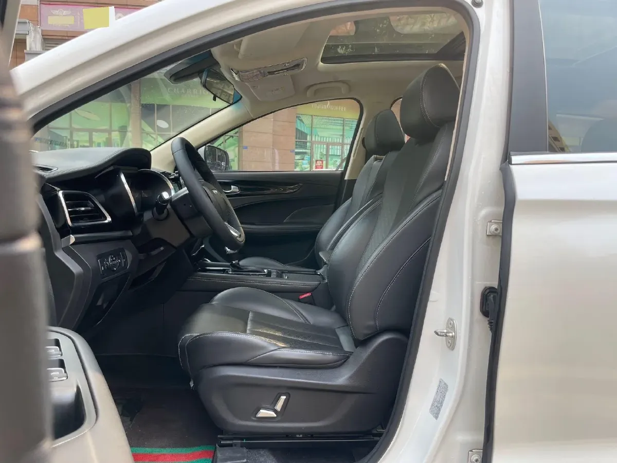 2019 Jetour X90 1.6T 197HP L4 7DCT,autocango,china used car exporter,china ev exporter,chinese used car exporter,chinese used ev exporter