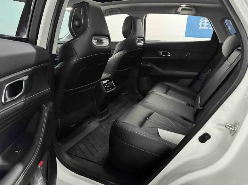 2023 ChangAn UNI-K 2.0T 233HP L4 8AT,autocango,china used car exporter,china ev exporter,chinese used car exporter,chinese used ev exporter