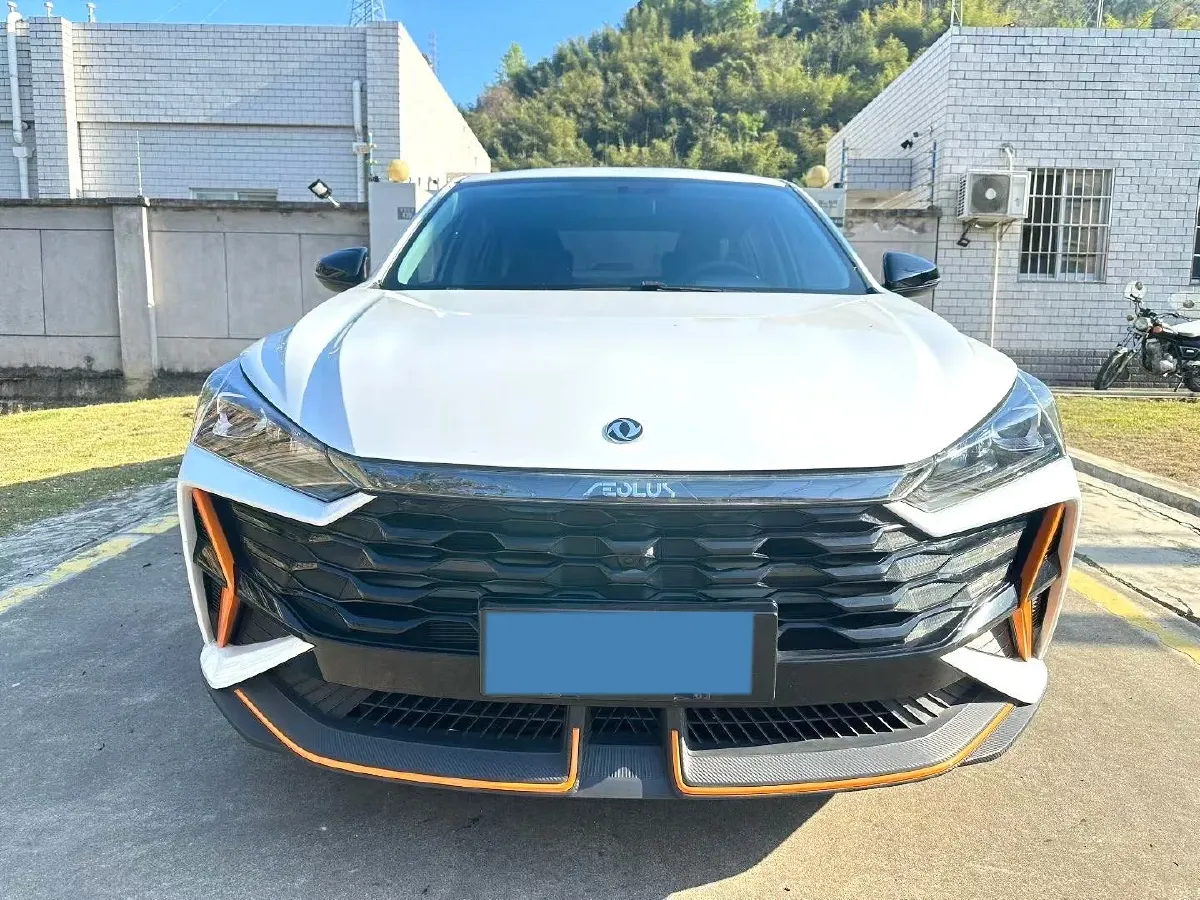 2023 DongFeng Aeolus YiXuan 1.5L 125HP L4 6DCT,autocango,china used car exporter,china ev exporter,chinese used car exporter,chinese used ev exporter