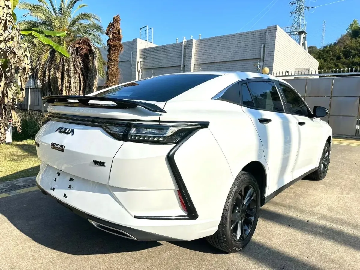 2023 DongFeng Aeolus YiXuan 1.5L 125HP L4 6DCT,autocango,china used car exporter,china ev exporter,chinese used car exporter,chinese used ev exporter