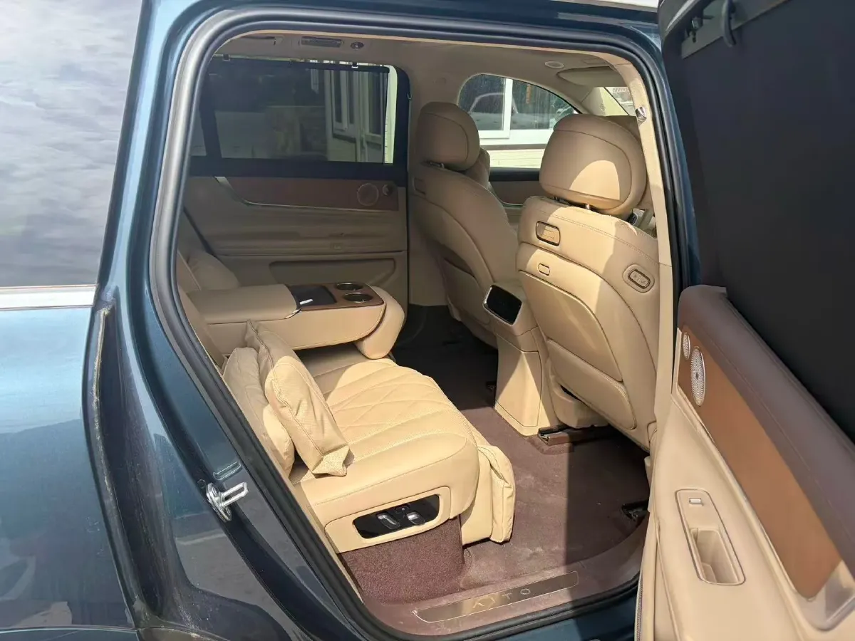 2024 AITO AITO M9 1.5T 152HP L4 REEV 42KWH,autocango,china used car exporter,china ev exporter,chinese used car exporter,chinese used ev exporter