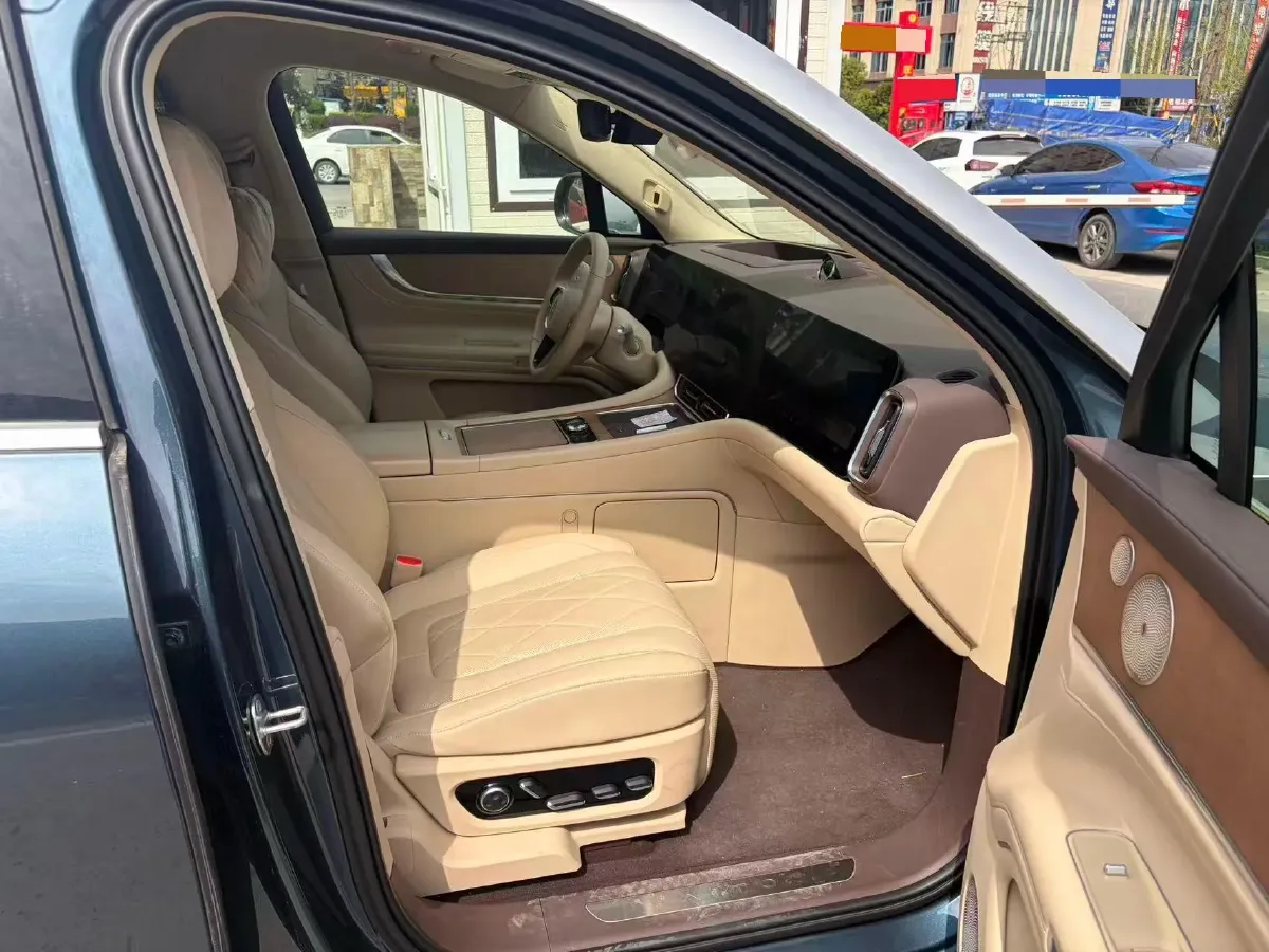 2024 AITO AITO M9 1.5T 152HP L4 REEV 42KWH,autocango,china used car exporter,china ev exporter,chinese used car exporter,chinese used ev exporter