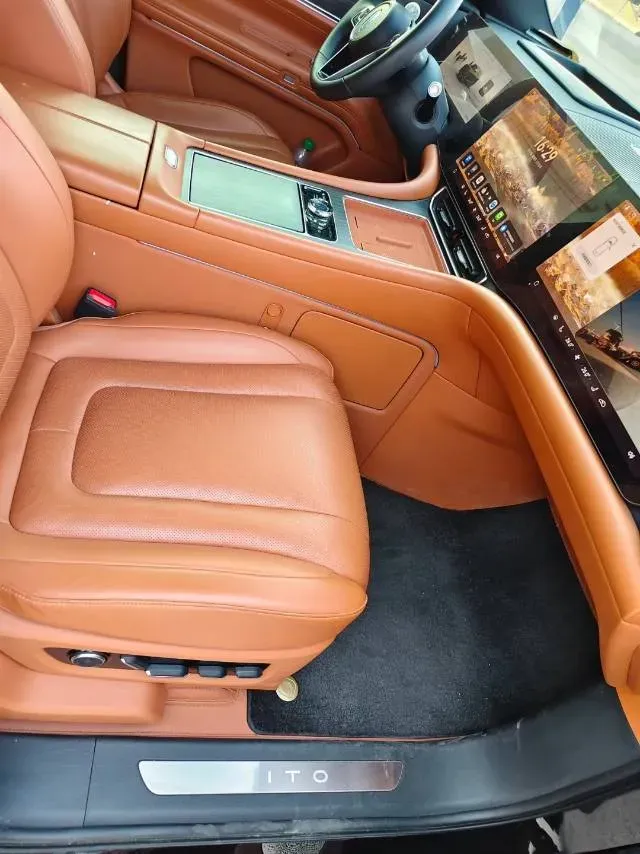 2024 AITO AITO M9 1.5T 152HP L4 REEV 42KWH,autocango,china used car exporter,china ev exporter,chinese used car exporter,chinese used ev exporter