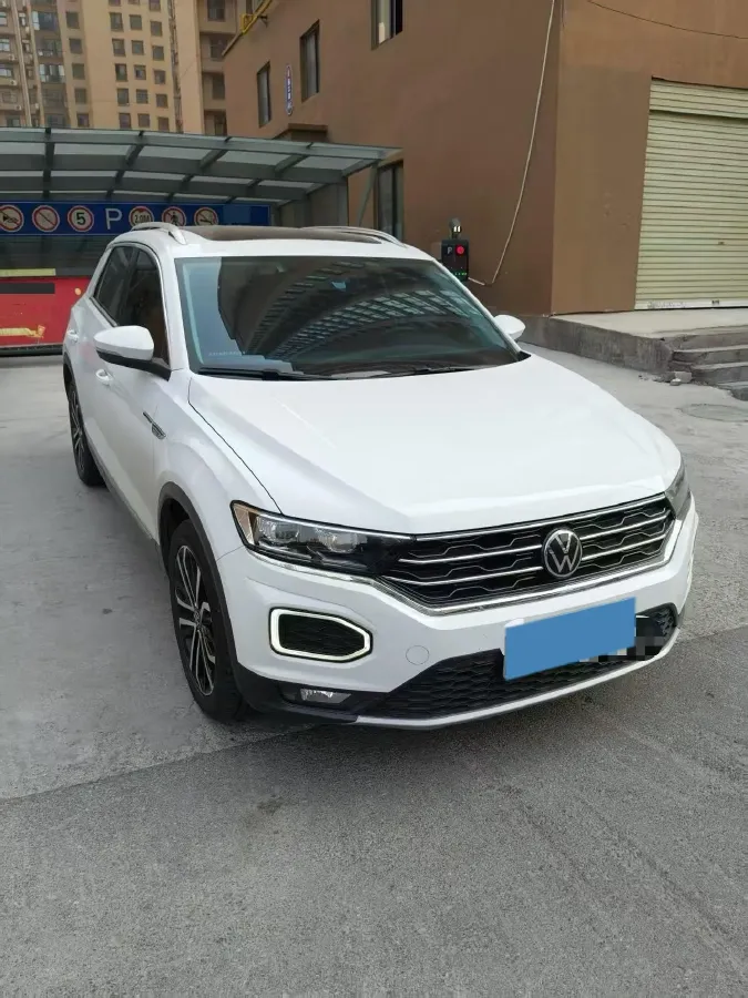 2021 Volkswagen T-Roc 1.4T 150HP L4 7DCT,autocango,china used car exporter,china ev exporter,chinese used car exporter,chinese used ev exporter