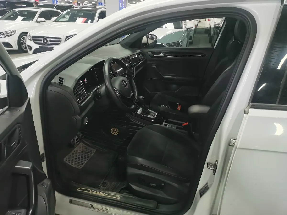 2018 Jeep Renegade 2.0L 155HP L4 9AT,autocango,china used car exporter,china ev exporter,chinese used car exporter,chinese used ev exporter