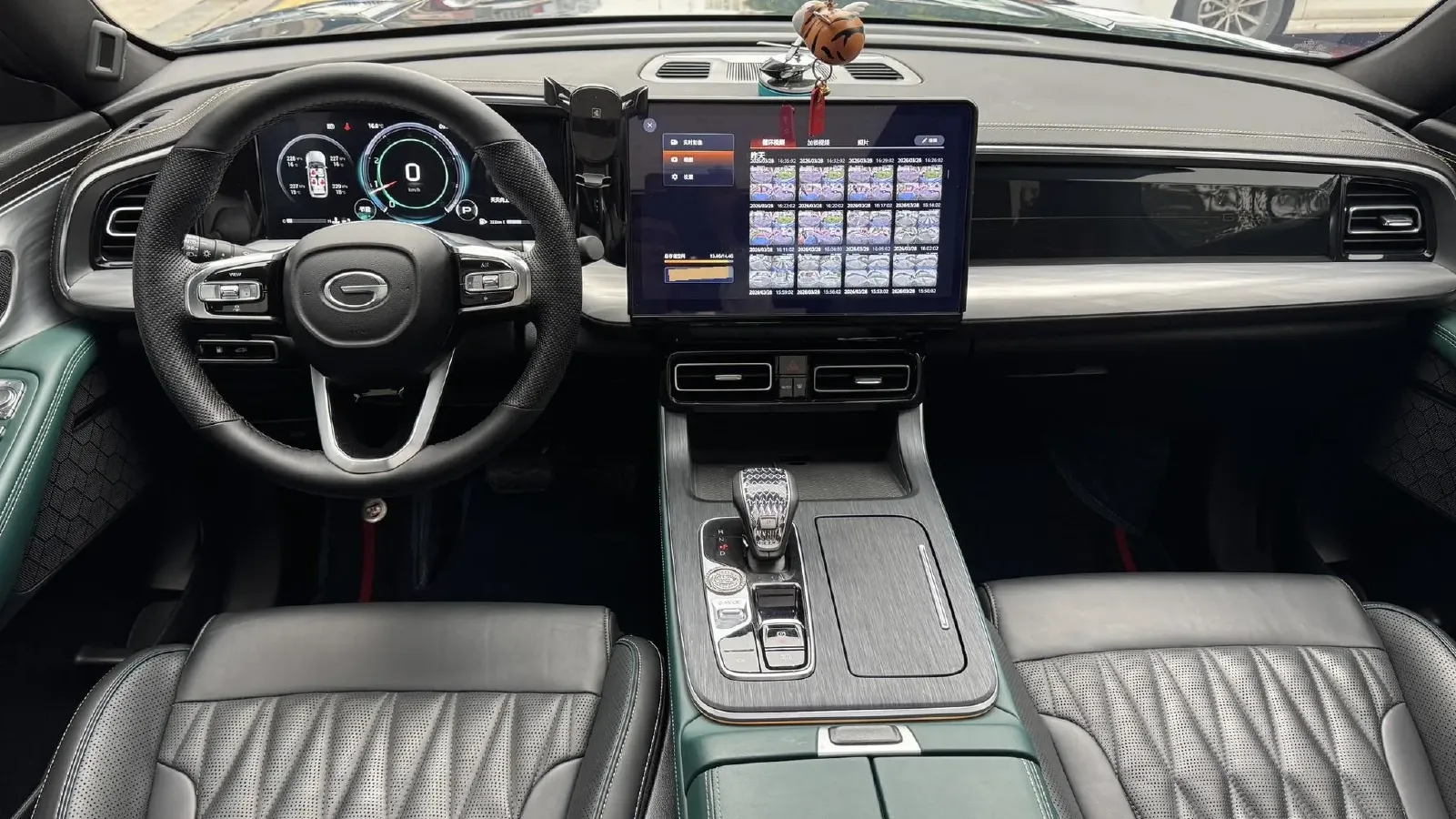 2022 GAC Trumpchi GS8 2.0T 252HP L4 8AT,autocango,china used car exporter,china ev exporter,chinese used car exporter,chinese used ev exporter