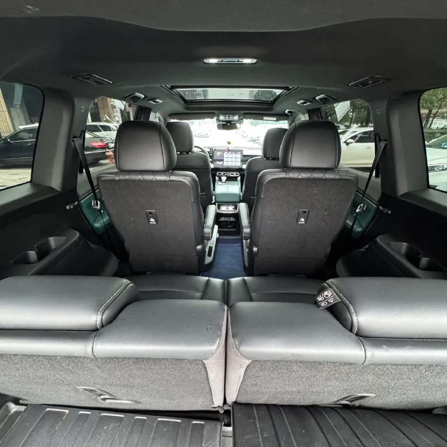 2022 GAC Trumpchi GS8 2.0T 252HP L4 8AT,autocango,china used car exporter,china ev exporter,chinese used car exporter,chinese used ev exporter