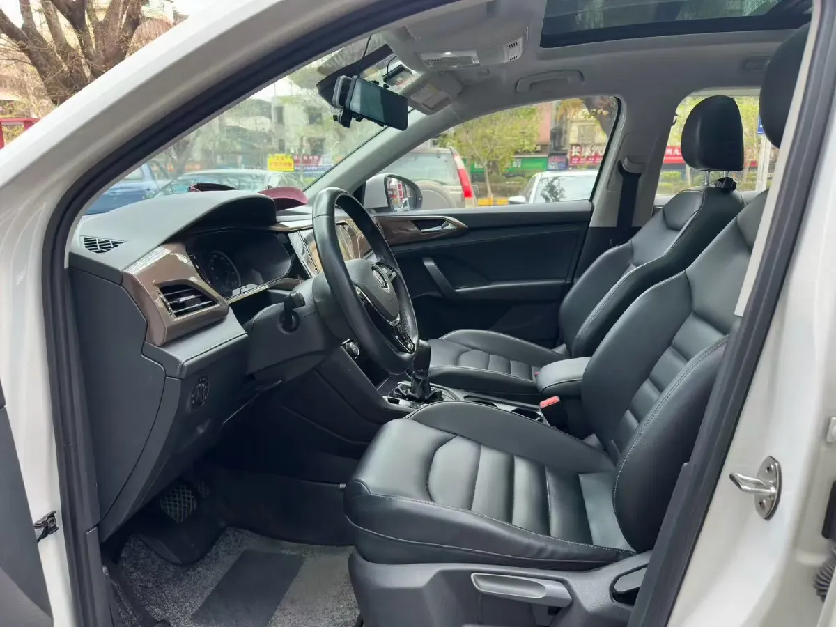 2020 Volkswagen Tharu 1.4T 150HP L4 7DCT,autocango,china used car exporter,china ev exporter,chinese used car exporter,chinese used ev exporter