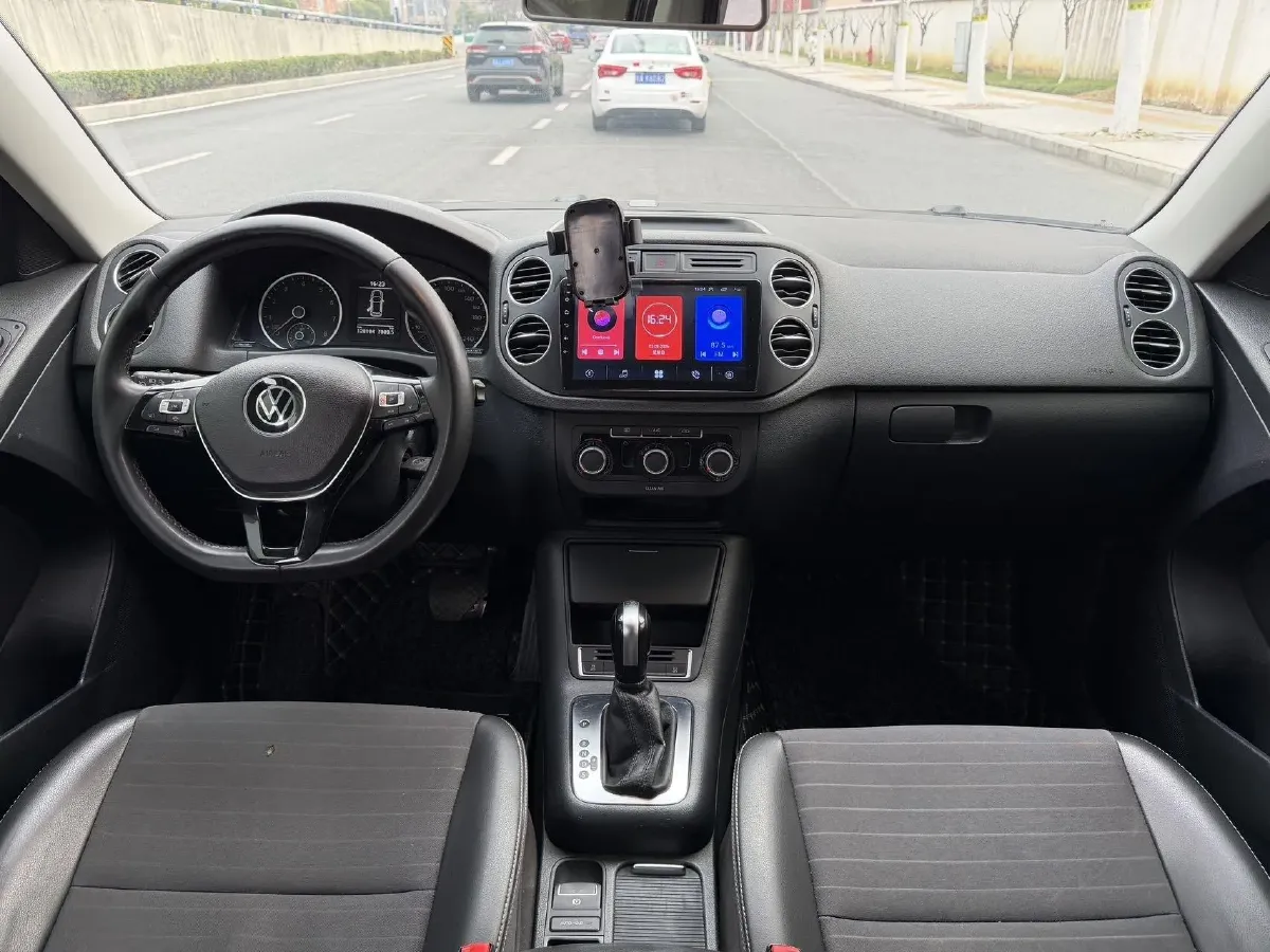 2017 MAXUS T60 2.0T 224HP L4 6AT,autocango,china used car exporter,china ev exporter,chinese used car exporter,chinese used ev exporter