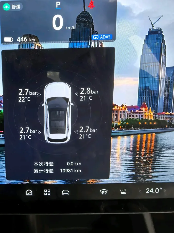 2024 HongQi H5 2.0T 224HP L4 8AT,autocango,china used car exporter,china ev exporter,chinese used car exporter,chinese used ev exporter